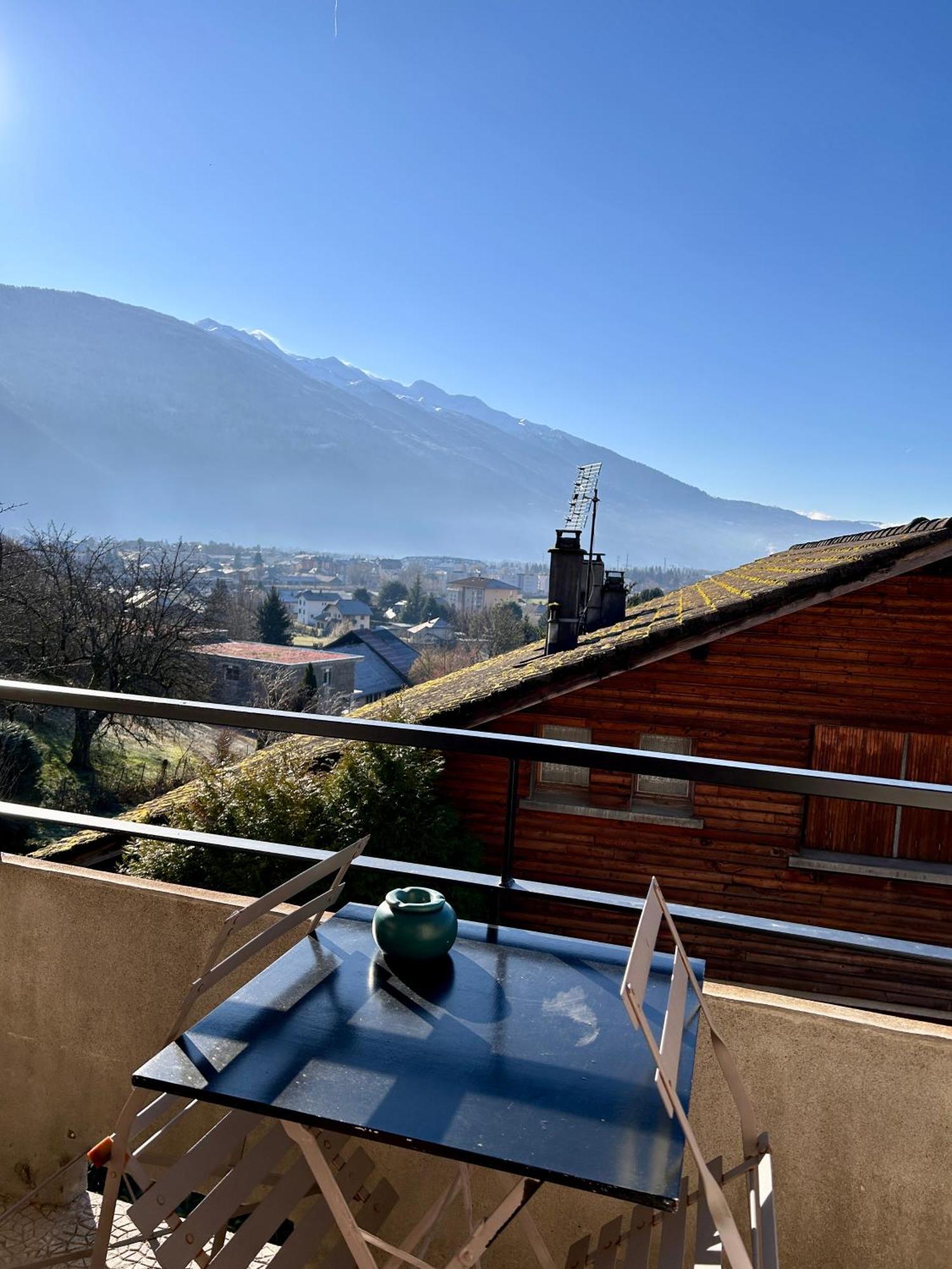 Appartement Au Coeur Des Alpes 알베르빌 외부 사진